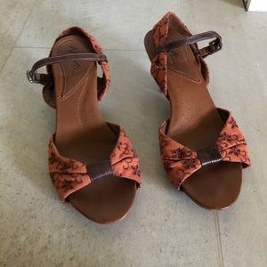 Naya Telleride Heels